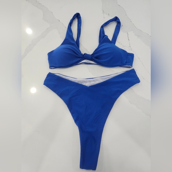 Vibrant Blue Triangle Bikini Set - Picture 3 of 5